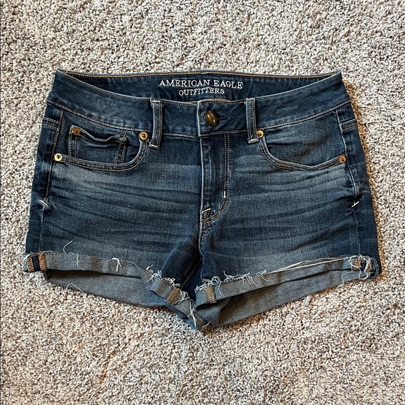 American Eagle Outfitters Women's Deep Indigo Jean Shorts - Picture 1 of 6